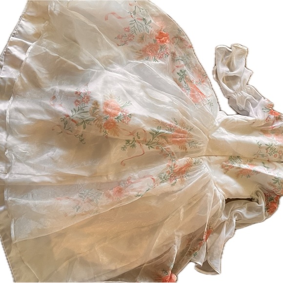 White and peach Disney princess dress - Picture 4 of 6